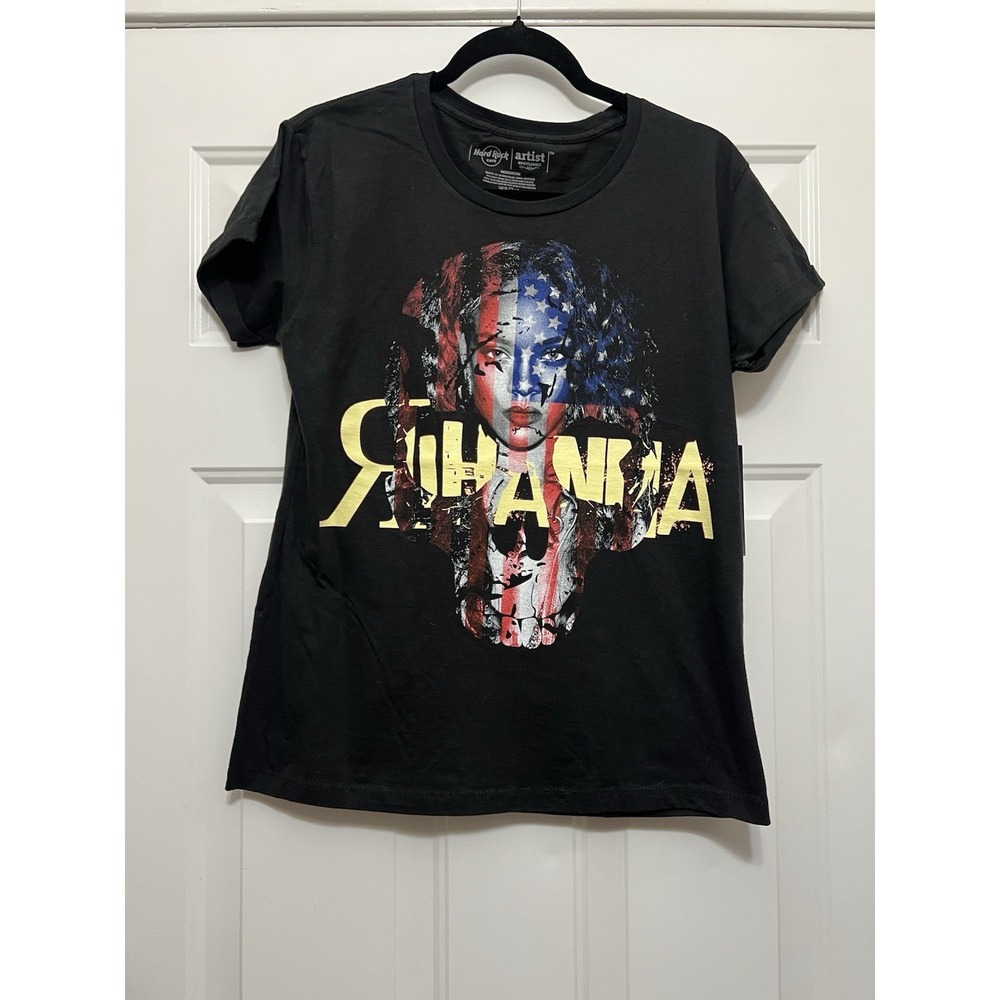 HARD ROCK CAFE Hollywood ARTIST SPOTLIGHT RIHANNA Black Tshirt Women's Sz Medium
